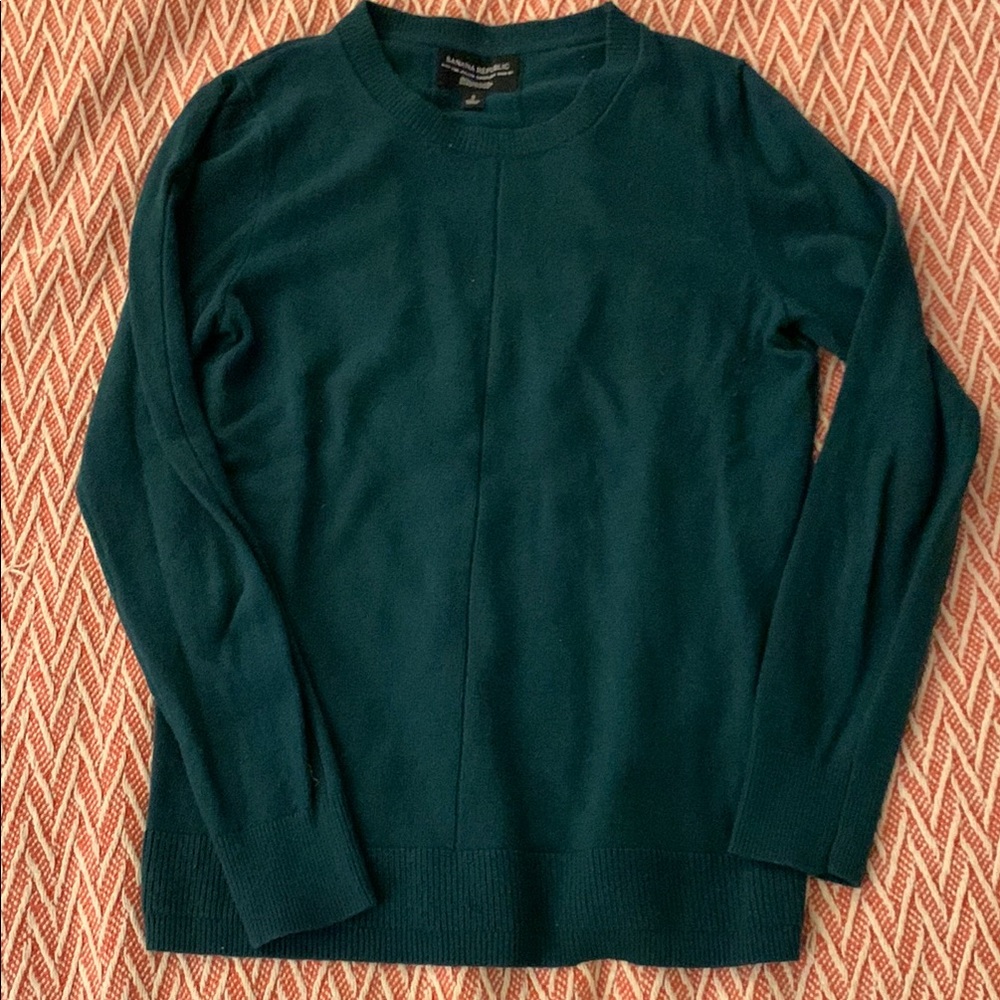 Banana Republic Dark Green Crewneck Sweater with Ribbed Trim